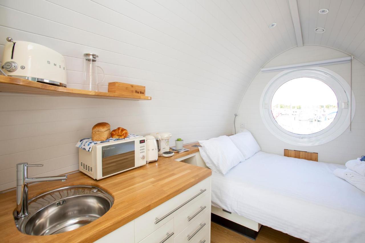 Sea Breeze Ark 900 Emsworth Exterior foto