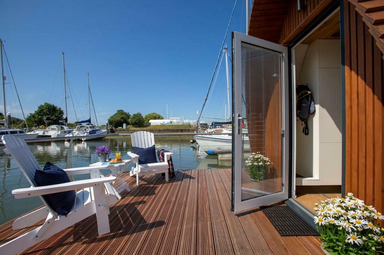 Sea Breeze Ark 900 Emsworth Exterior foto
