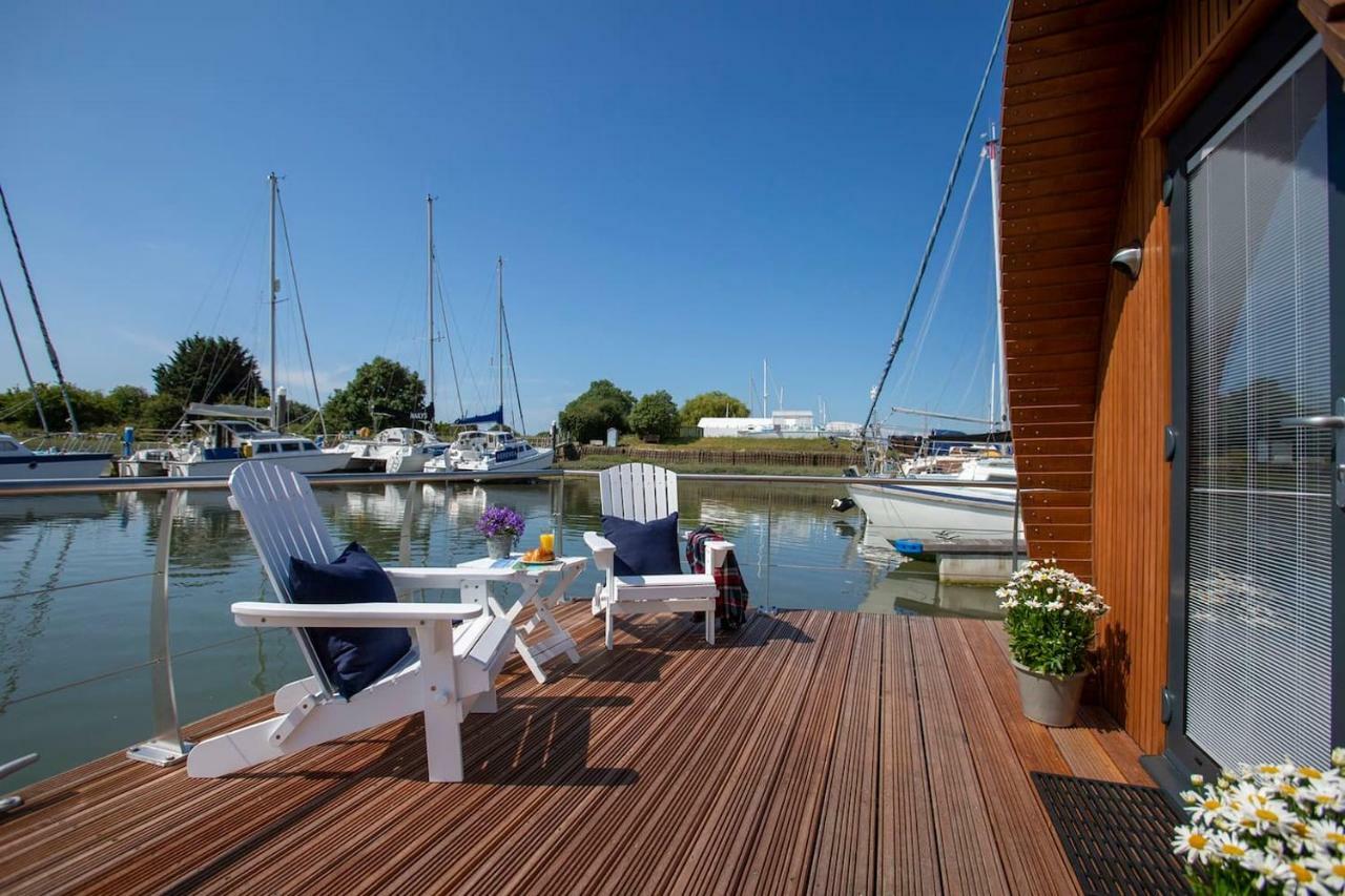 Sea Breeze Ark 900 Emsworth Exterior foto