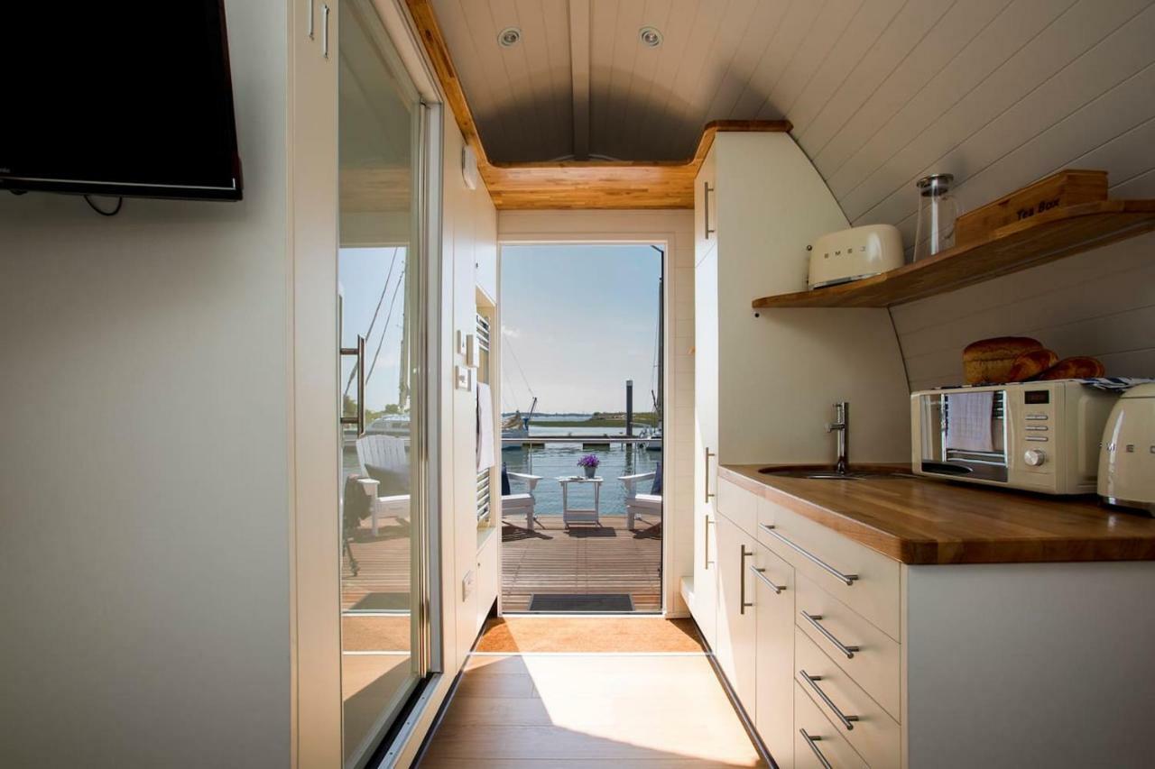 Sea Breeze Ark 900 Emsworth Exterior foto